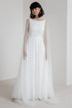 Bodenlanges Braut Cape mit Schmuckperlen><noscript><img width=