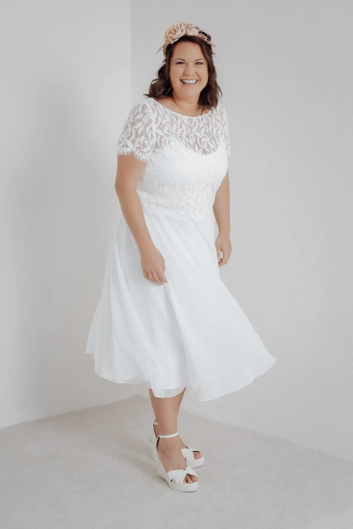 Braut Chiffonrock in Ivory – Emmi Curvy>noni Best