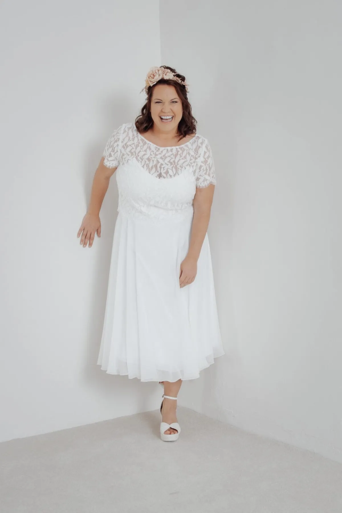 Braut Chiffonrock in Ivory – Emmi Curvy>noni Best