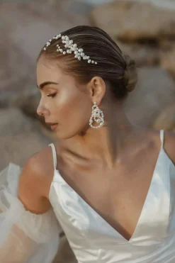 Braut Haarkamm mit großer Perlenverzierung><noscript><img width=