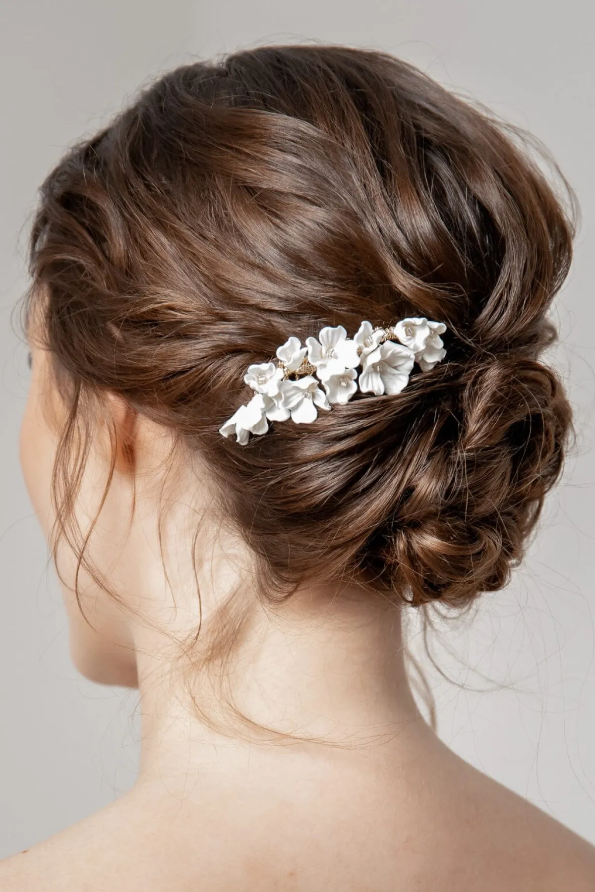 Braut Haarkamm mit Porzellanblüten>Poirier Online