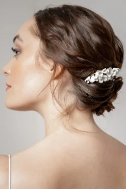 Braut Haarkamm mit Porzellanblüten><noscript><img width=