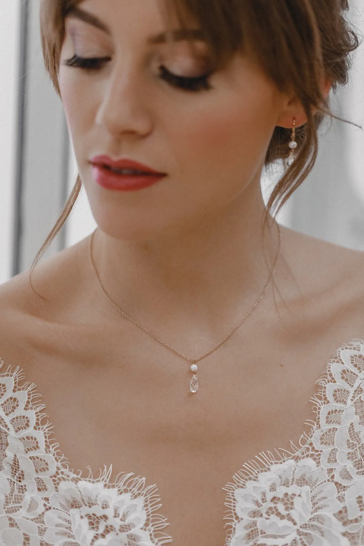 Braut Halskette mit Kristall-Tropfen und Süßwasserperle – Cupid>Juvelan Best