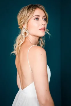 Braut Ohrringe mit Strass und Perlen in Kreisform><noscript><img width=