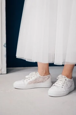Braut Sneakers mit Spitze und Satinschnürsenkeln - Nelli Pearl Lace>Elsa Coloured Shoes Discount