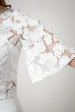 Braut Top mit kurzen Glockenärmeln – Philina><noscript><img width=