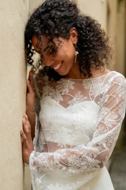 Braut Top mit Trompetenärmeln – Safi><noscript><img width=