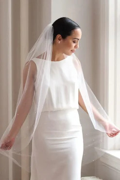 Brautschleier aus feinem Tüll mit Perlen in Ivory – Tempête><noscript><img width=