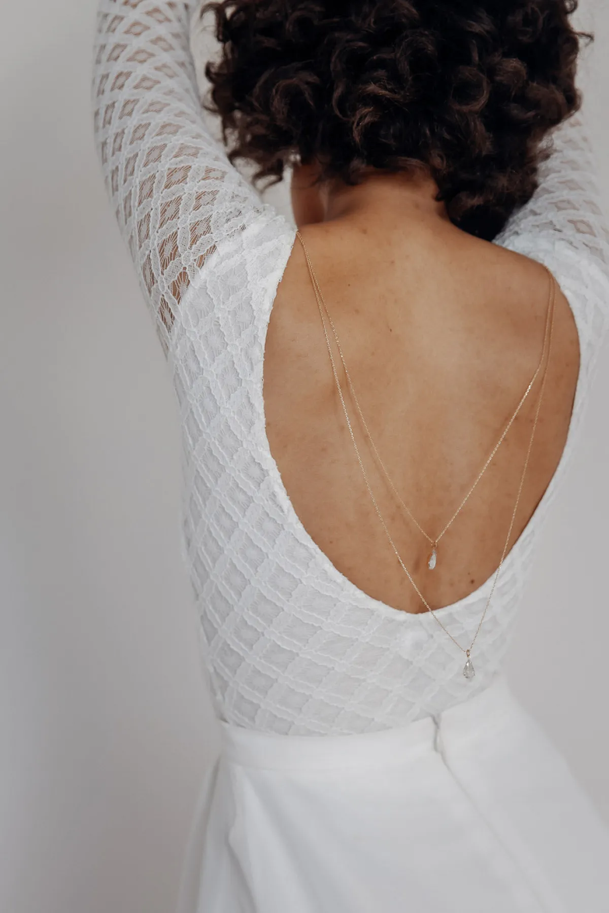 Brautschmuck, zweireihige Rückenkette mit Strasstropfen>La Chia Sale