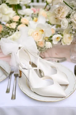 Brautschuh mit abnehmbarer Schleife – Florence | G.Westerleigh><noscript><img width=