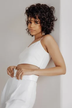 Crop Top für die Braut mit dünnen Trägern in Ivory – Corie crop><noscript><img width=