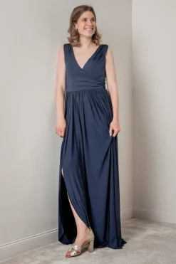 Dunkelblaues Brautjungfernkleid |><noscript><img width=