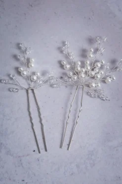 2-er Set silberfarbene Haarnadeln mit Perlen><noscript><img width=