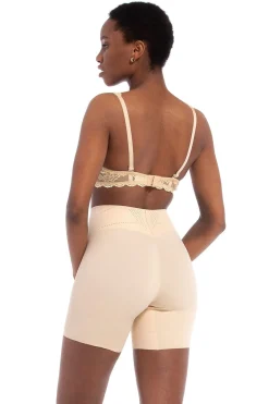 Figurformende Shorts in Beige – Dream Shaper Short><noscript><img width=