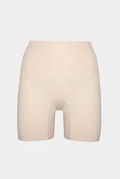 Figurformende Shorts in Beige – Dream Shaper Short><noscript><img width=