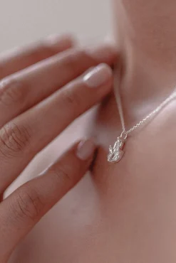 Filigrane Halskette für die Braut mit Kristall Anhänger - Simply Wonderful>Juvelan Clearance