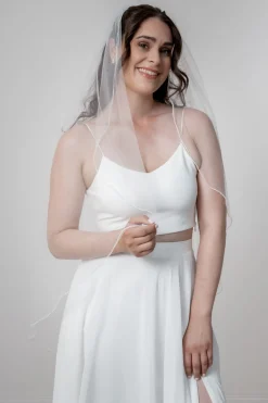 Fingertip-Schleier aus Tüll in Ivory>Weise