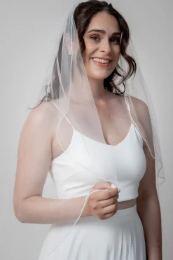 Fingertip-Schleier aus Tüll in Ivory><noscript><img width=