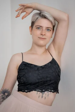 Gemustertes Spitzentop – Norine Cropped Black>noni Best