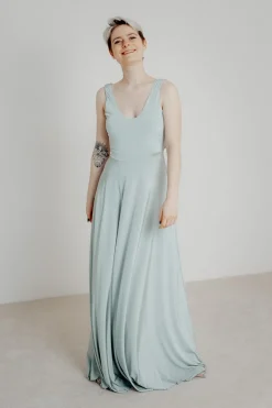 Grünes Brautjungfernkleid – Reverse Gown Sage>twobirds