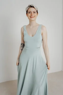 Grünes Brautjungfernkleid – Reverse Gown Sage>twobirds