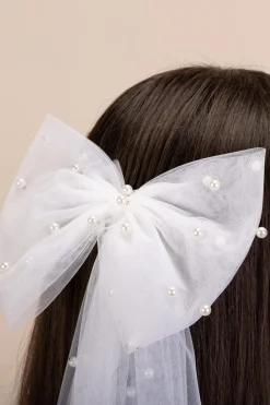 Große Tüllschleife mit Kunstperlen | The>Perfect Bridal Company Online