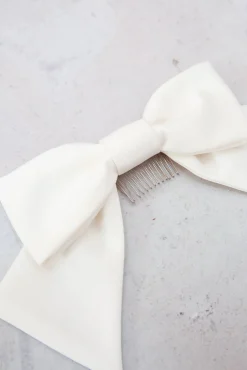 Haarkamm mit großer Schleife – Roisin><noscript><img width=