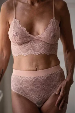 High-Waist Spitzenslip in Nude>Understatement New