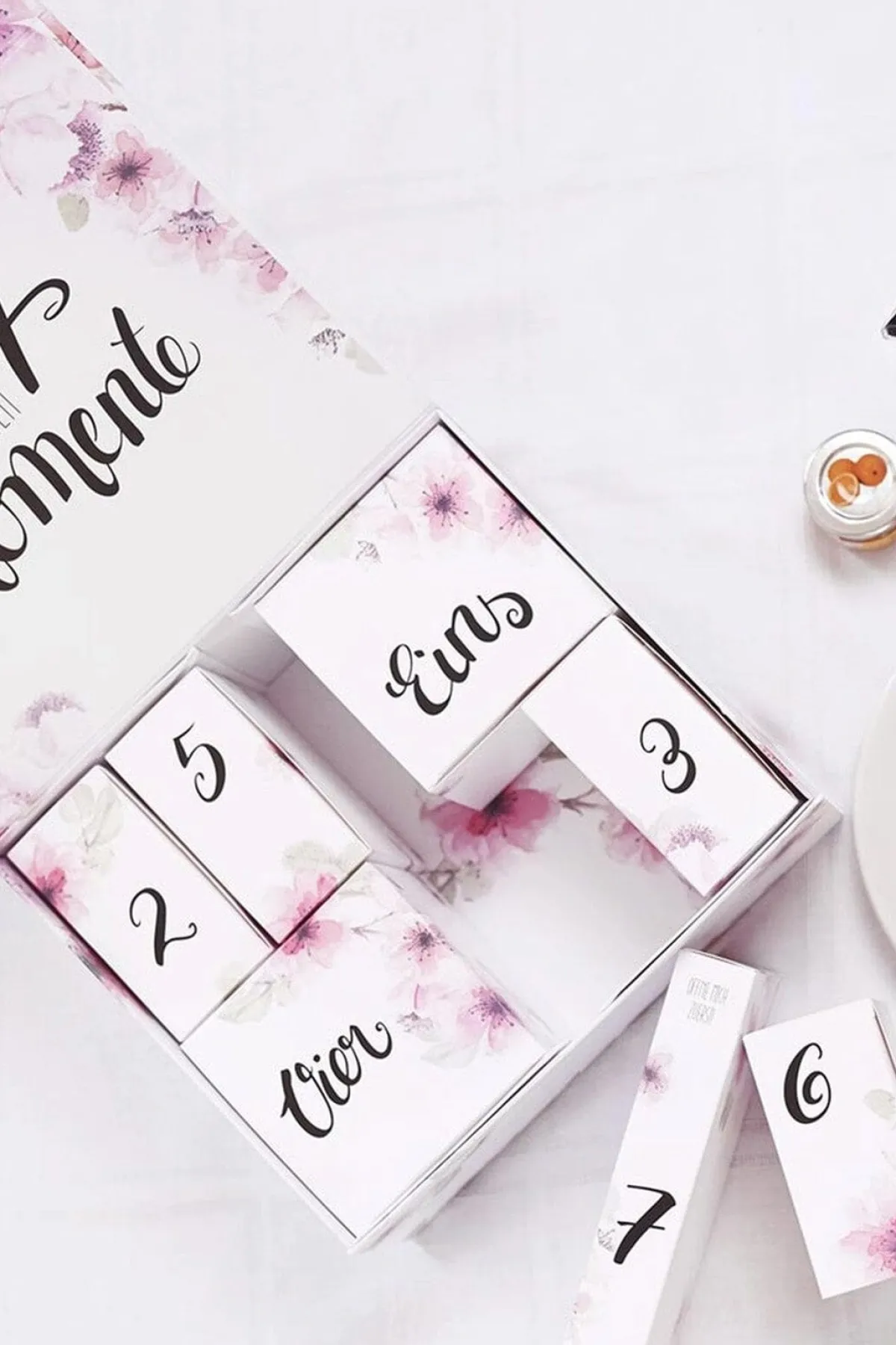 Hochzeits-Countdown-Kalender™ mit Silber-Armband und Strumpfband>Hochzeitscountdown Clearance