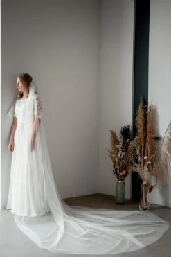 Kathedralen-Schleier aus Softtüll in Ivory><noscript><img width=