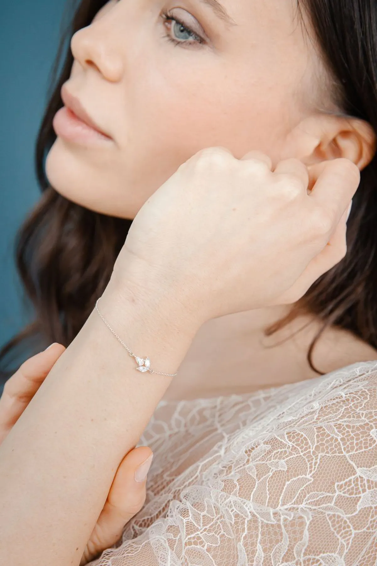 Ketten-Armband mit Kristall-Anhänger - Simply Gorgeous>Juvelan Best