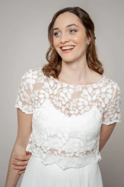 Kurzarm-Braut Top aus Blätterspitze – Aza><noscript><img width=