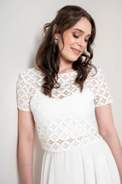 Kurzarm-Braut Top aus geometrischer Spitze – Morlin>noni Online