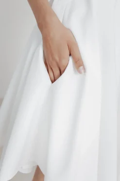 Kurzer Tellerrock für das Standesamt – Kalea><noscript><img width=