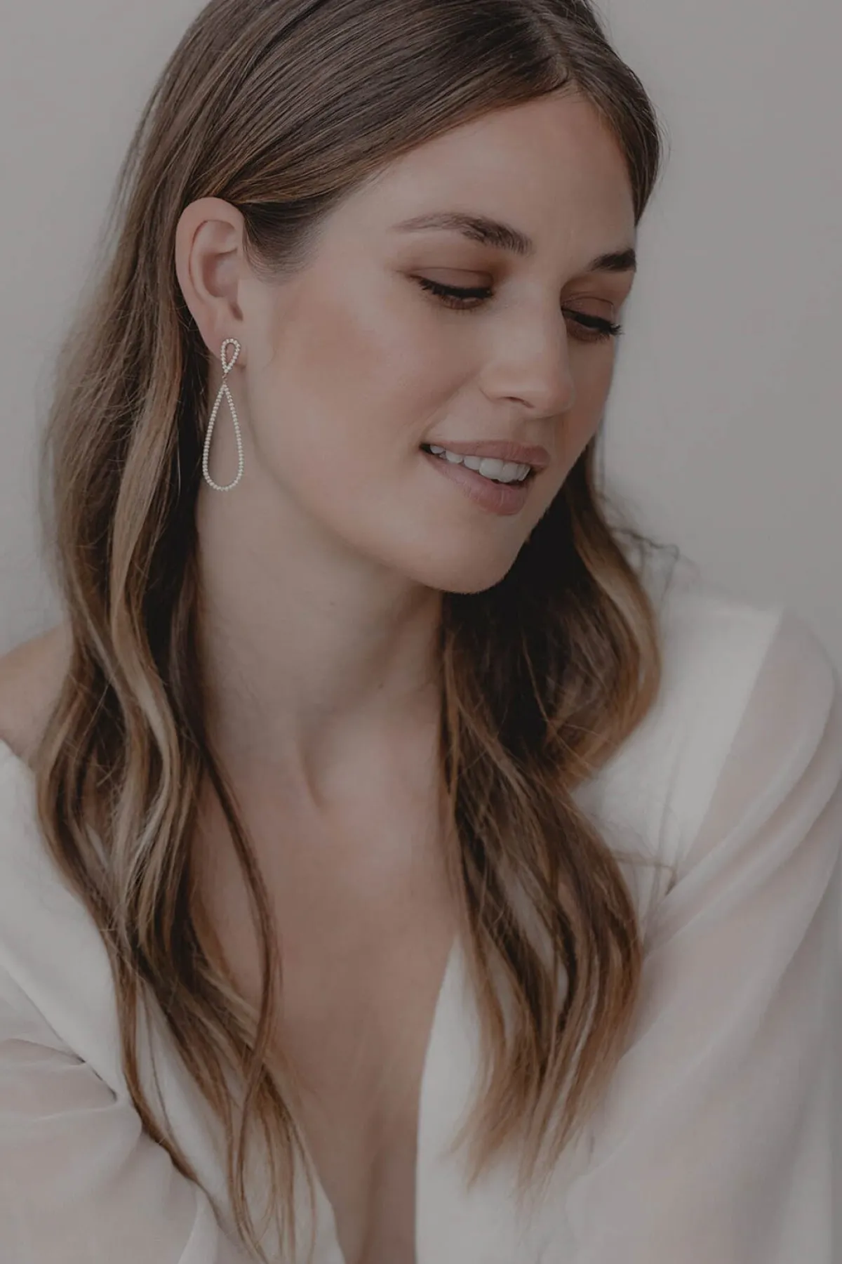 Lange Kristall-Ohrhänger in Tropfenform – Felicity>Juvelan Discount