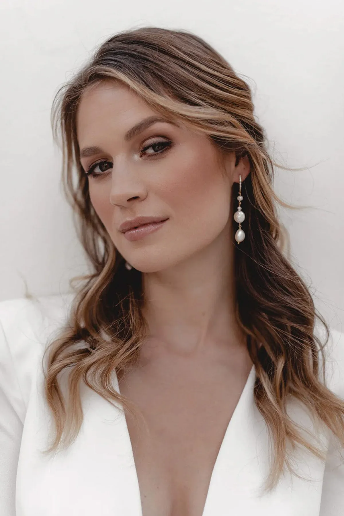 Lange Ohrhänger mit Kristallen und Perlen – Lovestruck>Juvelan New