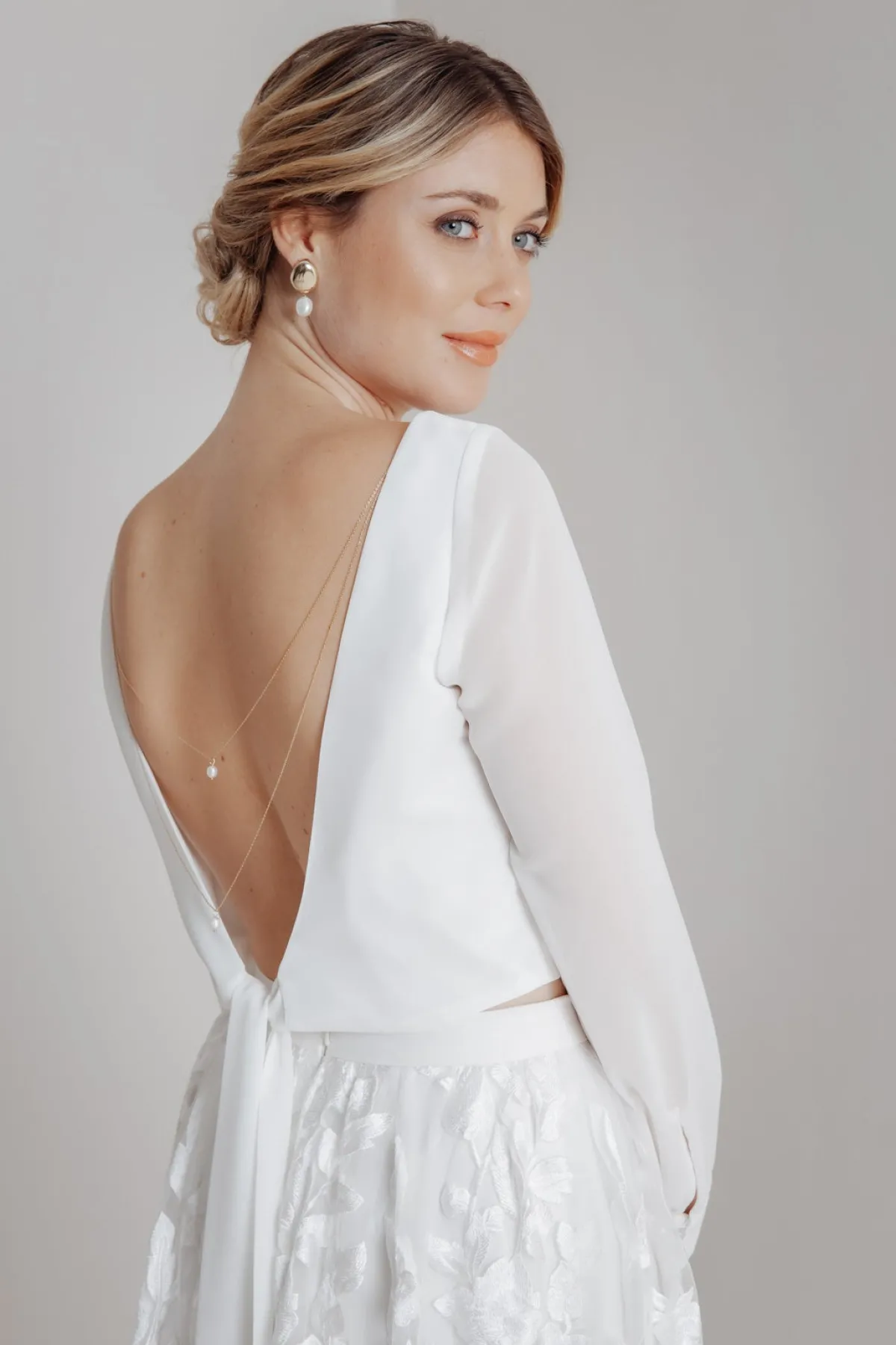 Lange, zweireihige Rückenkette mit Perlen, Brautschmuck>La Chia