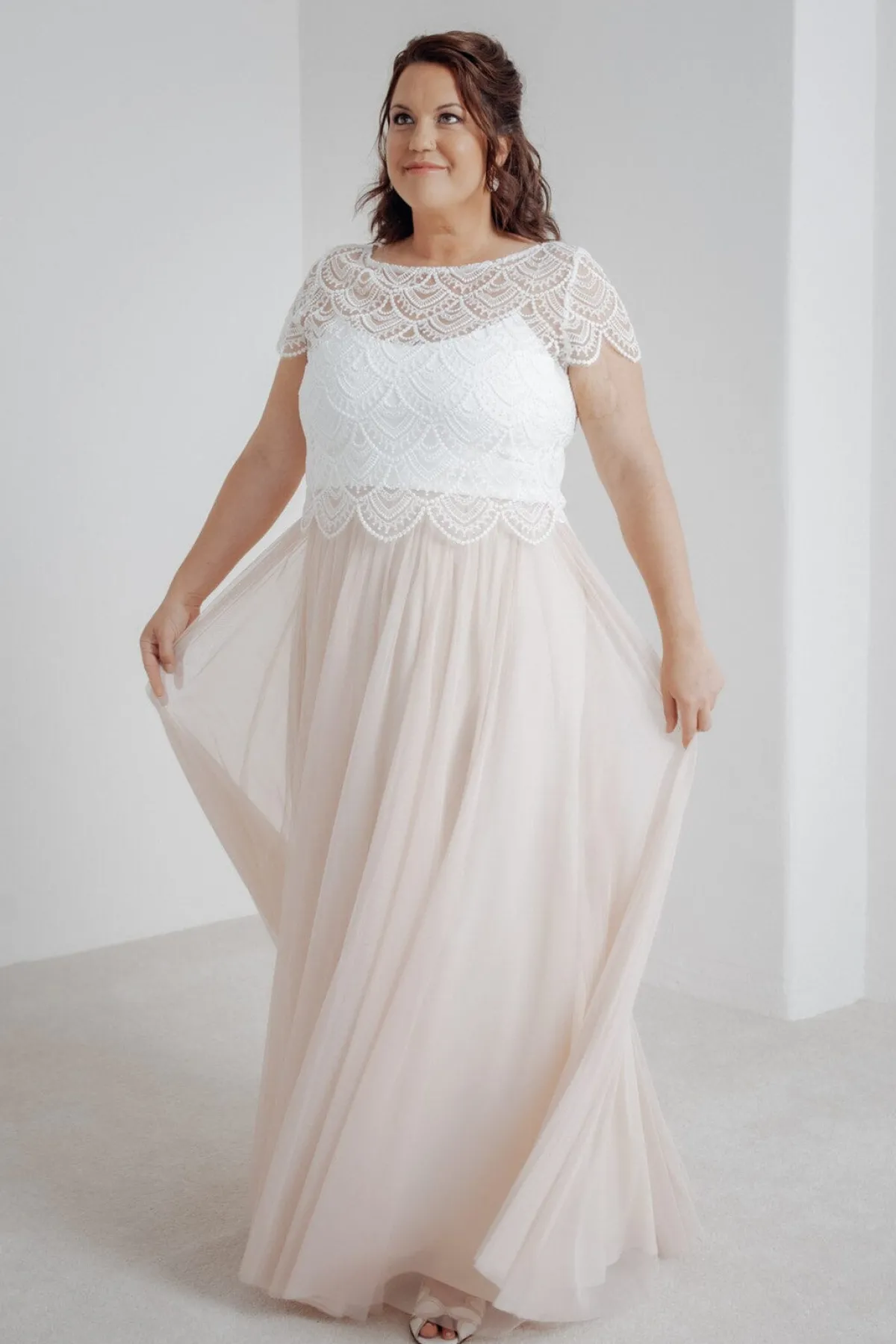 Langer Braut Rock aus fließendem Softtüll in Blush – India Curvy>noni