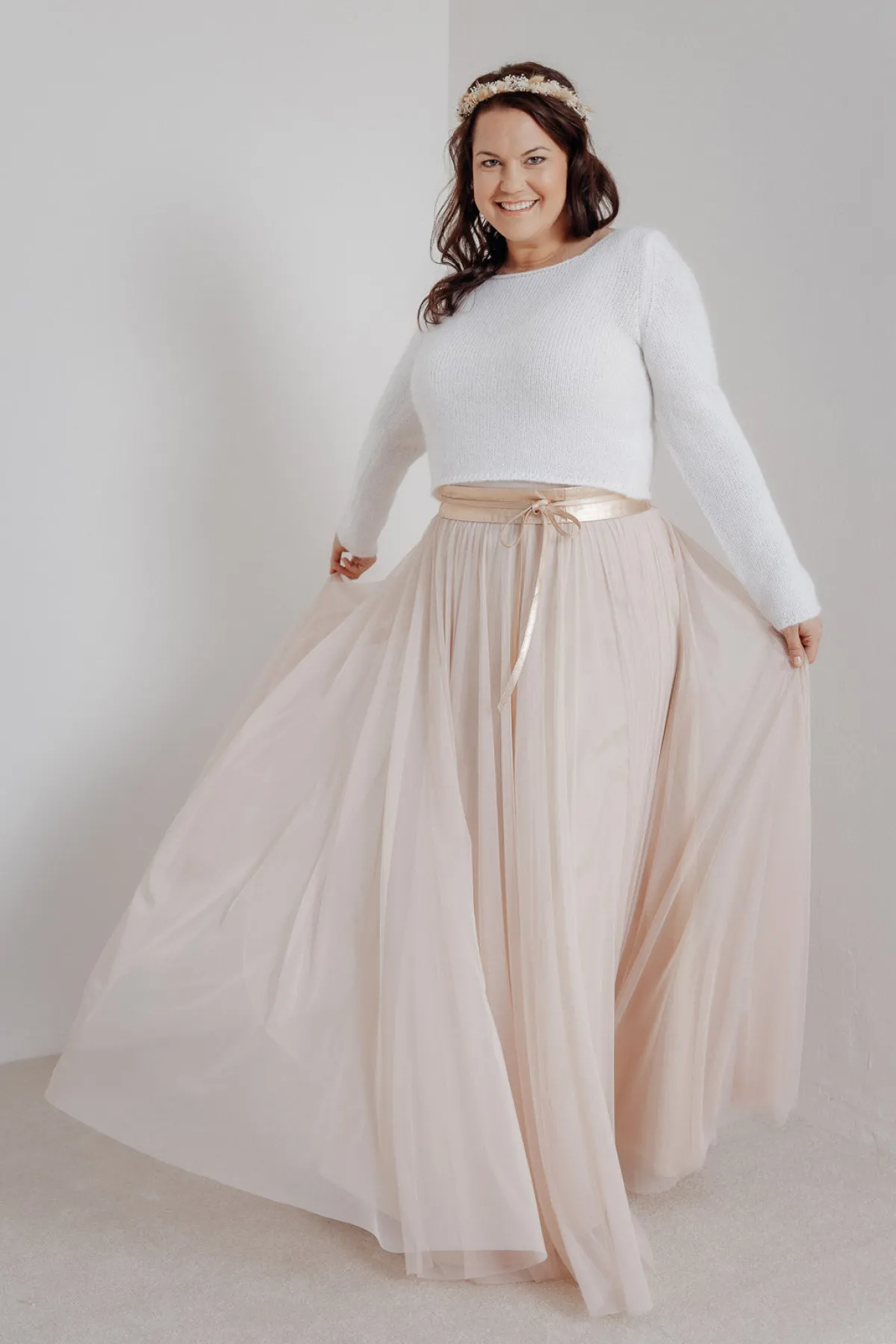 Langer Braut Rock aus fließendem Softtüll in Blush – India Curvy>noni