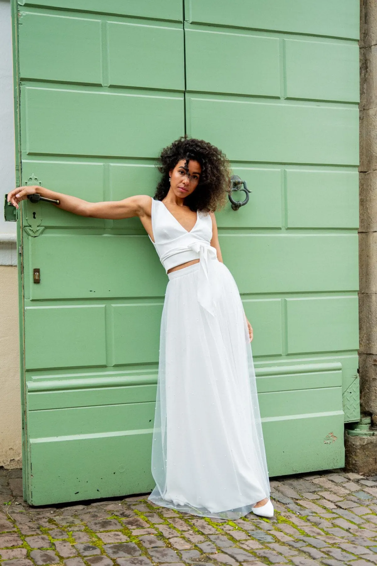 Langer Tüll-Braut Rock mit Perlen – Sira>noni New