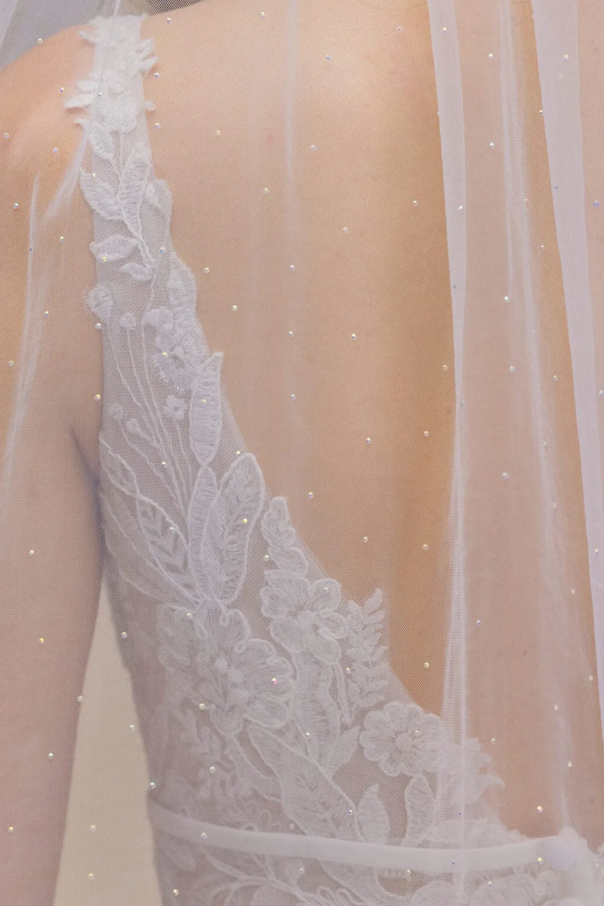 Langer, verzierter Schleier | The>Perfect Bridal Company Hot