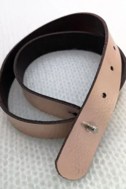 Leder-Brautgürtel in Roségold><noscript><img width=