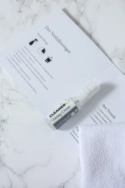 Notfall-Set gegen Flecken, Sprüh-Reiniger für das Hochzeitskleid - Cleaner 4 Wedding Dresses><noscript><img width=