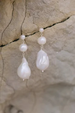 Ohrhänger mit großen Perlen – Saltwater Drops><noscript><img width=