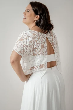 Plus Size Braut Top aus Blätterspitze – Aza Curvy><noscript><img width=