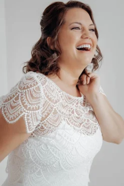 Plus Size Braut Top mit Boho-Muster – Niah Curvy><noscript><img width=