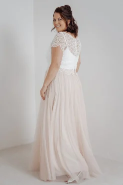 Plus Size Braut Top mit Boho-Muster – Niah Curvy><noscript><img width=