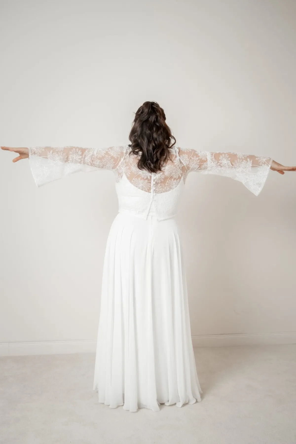 Plus Size Braut Top mit Trompetenärmeln – Safi Curvy>noni Discount