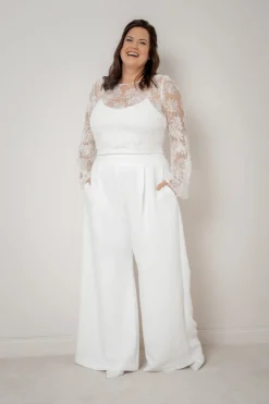 Plus Size Braut Top mit Trompetenärmeln – Safi Curvy><noscript><img width=