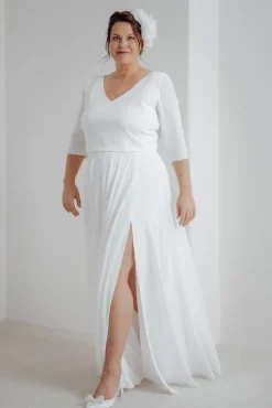 Plus Size Top mit V-Ausschnitten – Ona Curvy by you><noscript><img width=